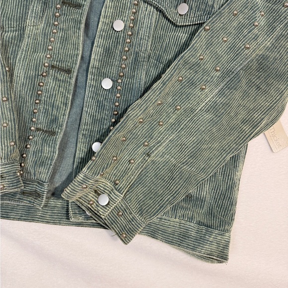 POL Green Corduroy Shacket | Studded Detail | Size M - Picture 4 of 5